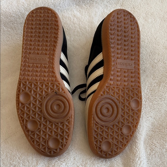 Adidas Samba Black and Cream Sneakers Women’s size 9.5 - Picture 6 of 8